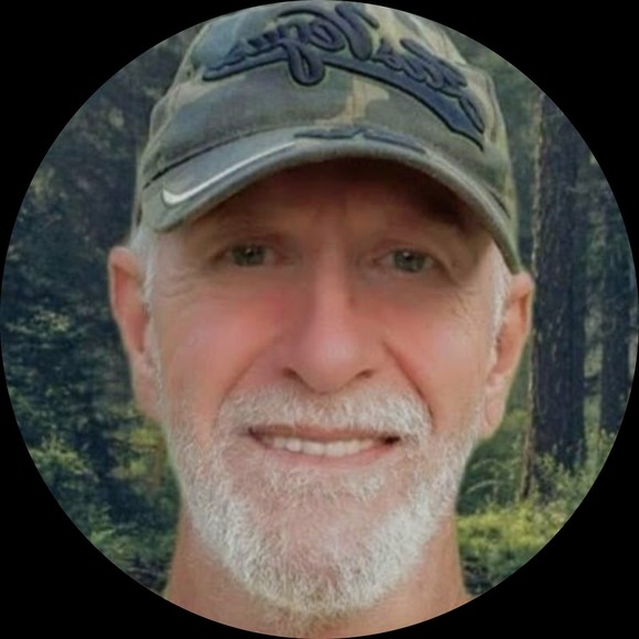 Profile Picture of Kenneth Tillman (@kendewtil) on Poshmark