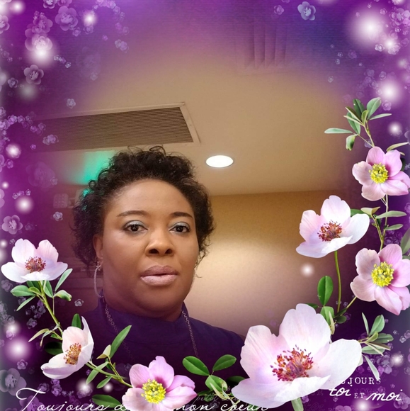 Profile Picture of Nkem Ayeni-aarons (@amen_4) on Poshmark