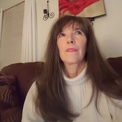 Profile Picture of Gail Estepon Twitter