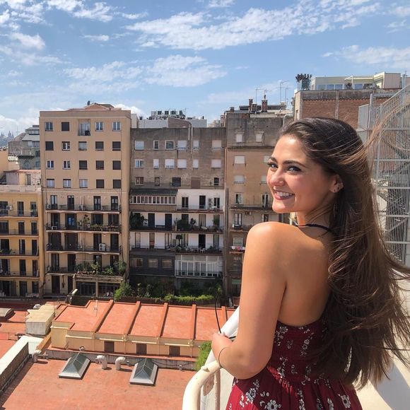 Profile Picture of Christina Daves (@daveschristina) on Poshmark