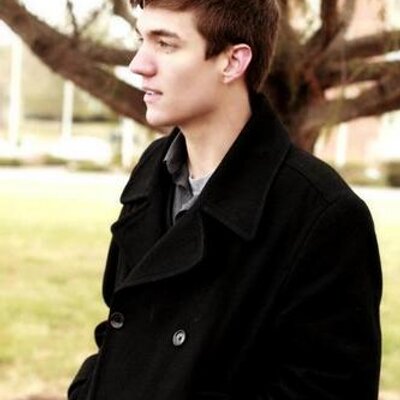 Profile Picture of Karl Achey (@karlmachey) on Twitter