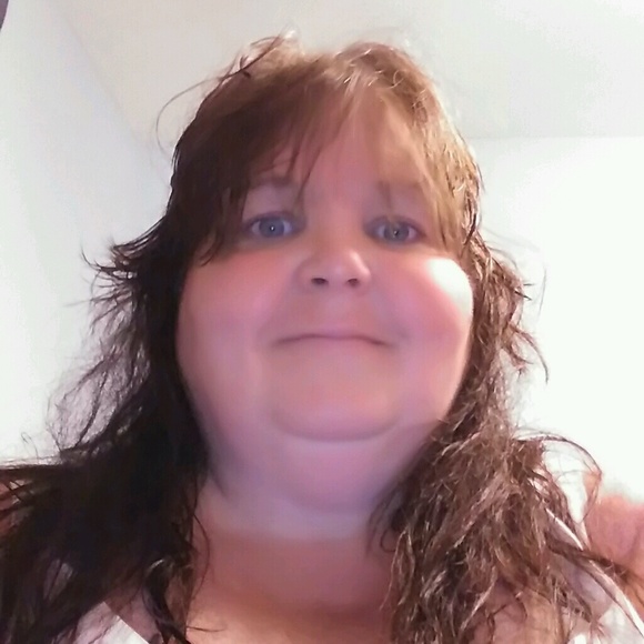 Profile Picture of Sharon Morrison (@littleblue49) on Poshmark