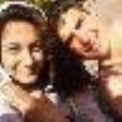 Profile Picture of Clare Guzman (@dWallyHoustoen1) on Twitter