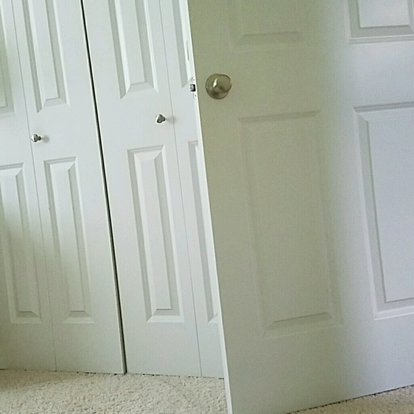 Profile Picture of Josh Boonenberg (@jboone9) on Poshmark