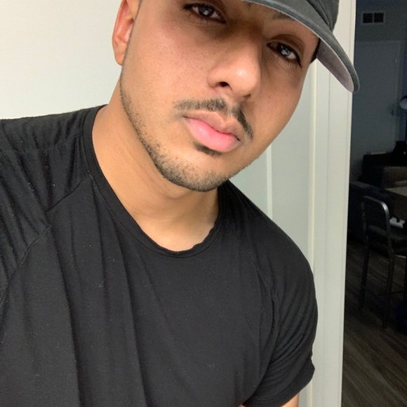 Profile Picture of Jaime Reese (@sold2fast) on Poshmark