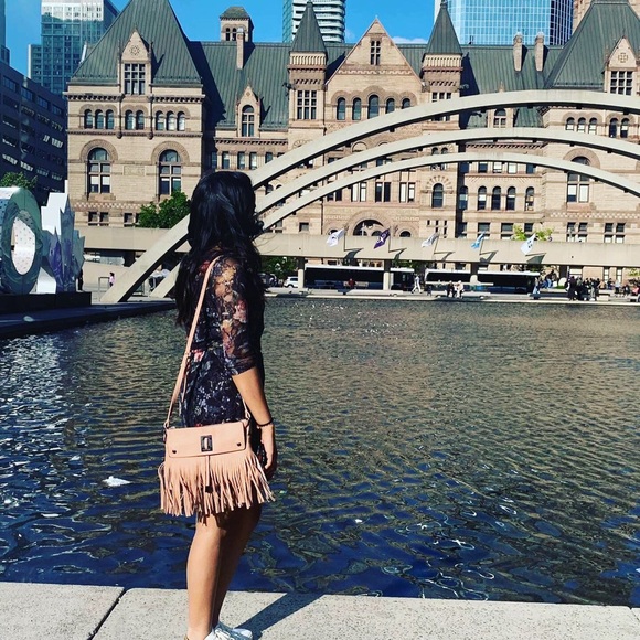 Profile Picture of Apurva Patel (@apurva18) on Poshmark