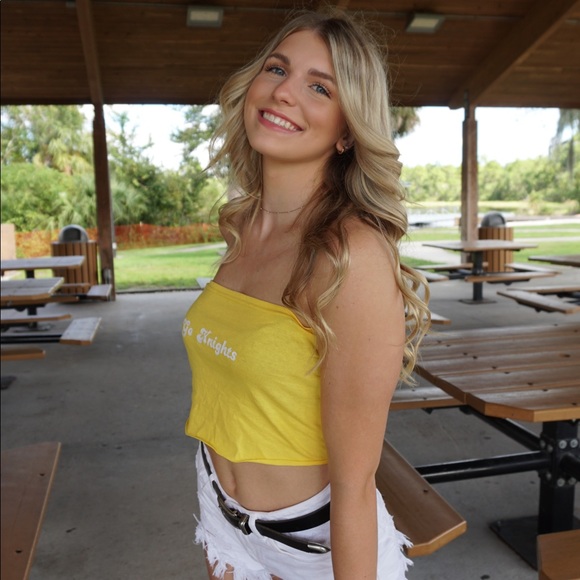 Profile Picture of Caroline Proeschel (@c_proeschel) on Poshmark