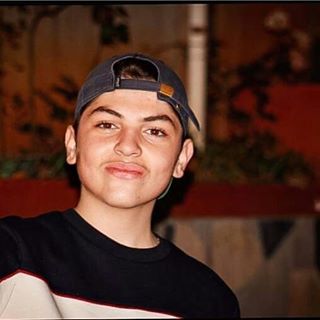 Brett Flyenn - Facebook Profile Picture of Brett Flyenn (@brett.flyenn) on Facebook