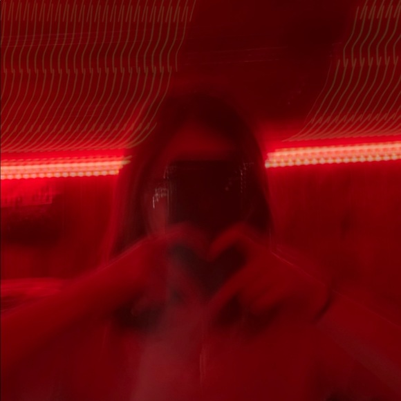 Profile Picture of Natalie Hasher (@natalie_hasher) on Poshmark