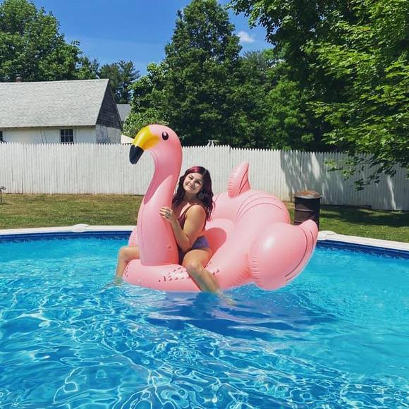 Jessica Galatro - Poshmark Profile Picture of Jessica Galatro (@jess_galatro21) on Poshmark