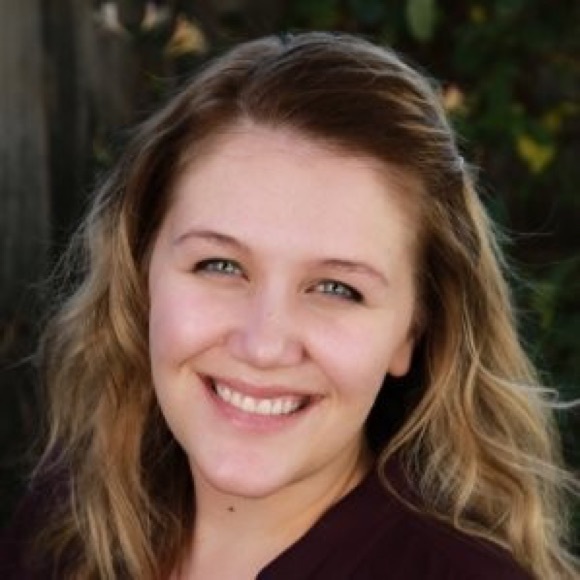 Profile Picture of Bailey Downing (@bedown) on Poshmark