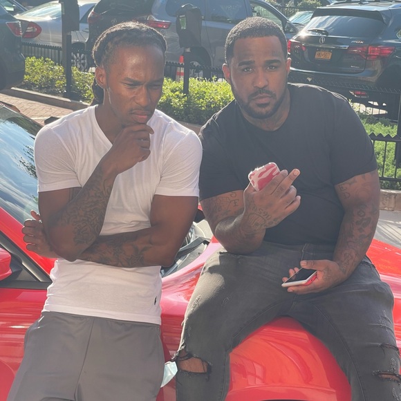 Profile Picture of Gary Cox (@garycox345) on Poshmark