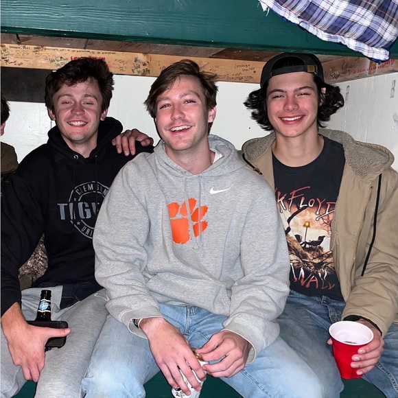 Profile Picture of William Farrell (@mbrubs) on Poshmark