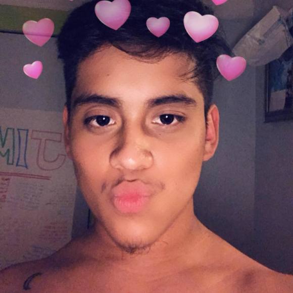 Profile Picture of Jimmy Navarrete (@jimmynavarrete) on Poshmark