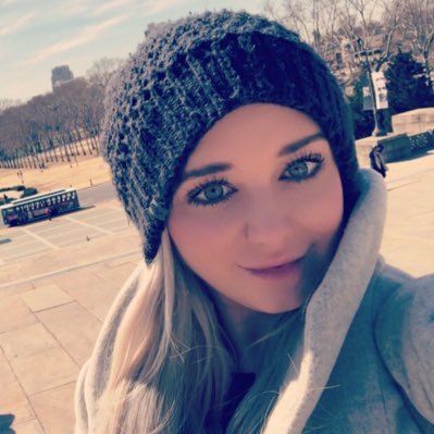 Profile Picture of Pamela Gryszko (@pamelagryszko) on Twitter