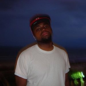 Profile Picture of Red Dot (@karlitoztrackz) on Myspace