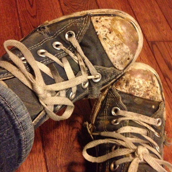 Profile Picture of Joyana Feller (@joyanaloraine) on Poshmark