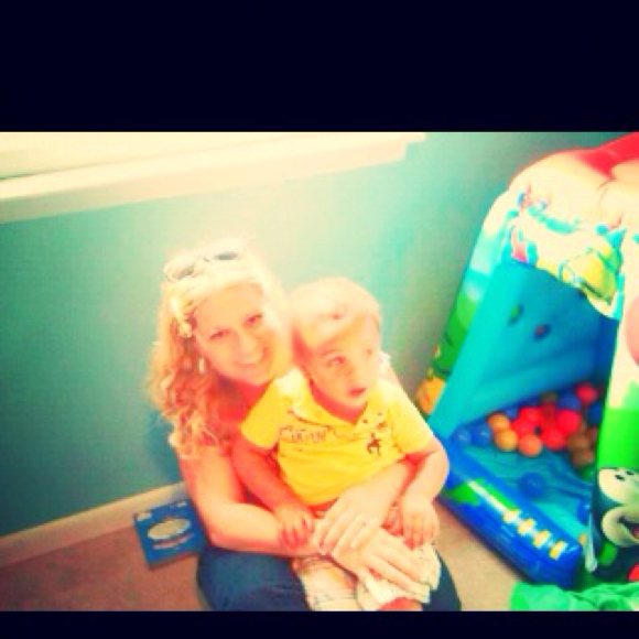 Profile Picture of H Ehrie (@hehrie) on Poshmark