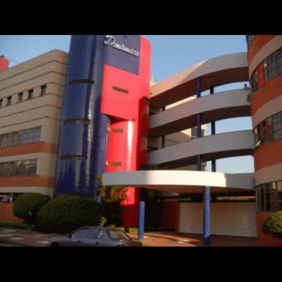 Profile Picture of William Do (@willdo) on Poshmark