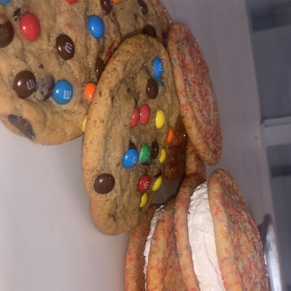 Melissa Muskus - Poshmark Profile Picture of Melissa Muskus (@missymusk) on Poshmark