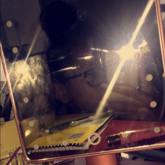 Profile Picture of Melany Chairez (@melzzz707) on Poshmark