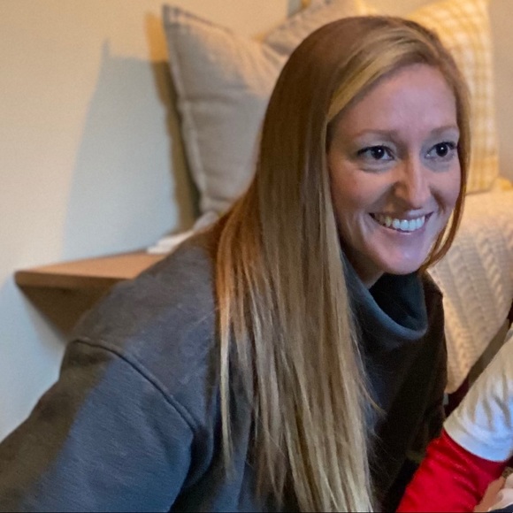 Profile Picture of Dawn Shedrow (@dawn_shedrow) on Poshmark