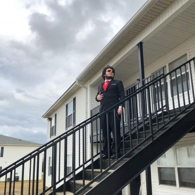 Profile Picture of Innocent Noise (@SethWeiser) on Twitter