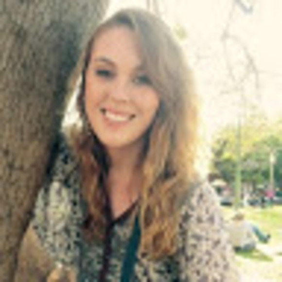 Profile Picture of Cassandra Mccarthy (@casmac4) on Poshmark