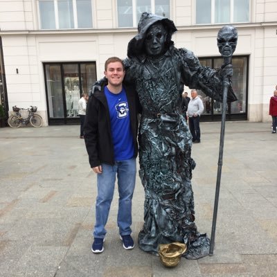 Profile Picture of David Slocum (@slocsanity) on Twitter
