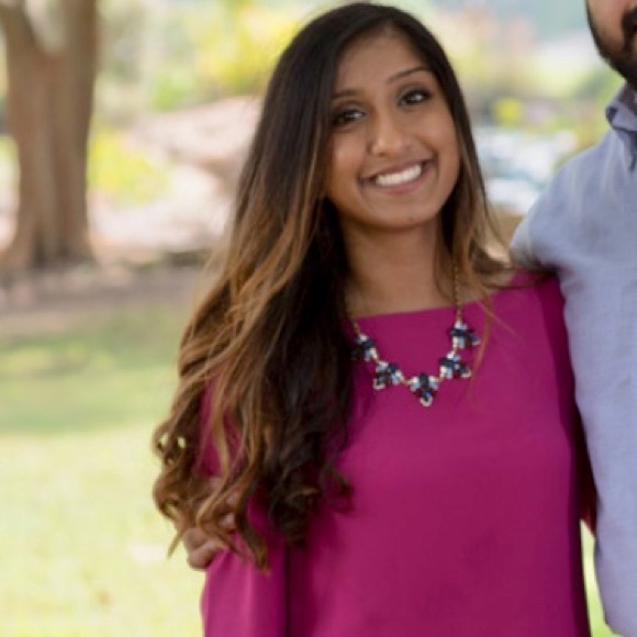 Profile Picture of Radhika Singh (@radhi390) on Poshmark