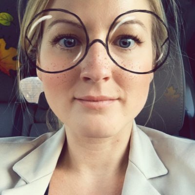 Profile Picture of Isabel Colorado-Edwards (@isinacolorado) on Twitter