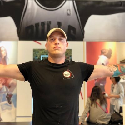 Profile Picture of MichaelVespa (@MichaelVespa2) on Twitter