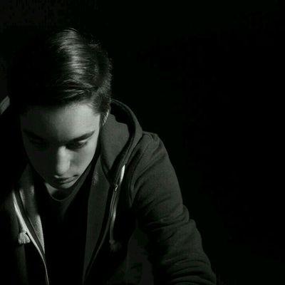 Profile Picture of Christopher Graeber (@chris__graeber) on Twitter