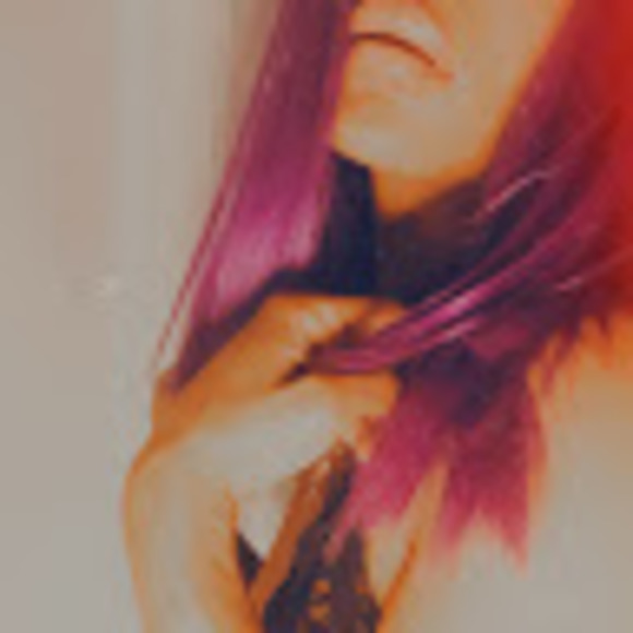 Profile Picture of Etoile Brilliante (@etoile74) on Poshmark