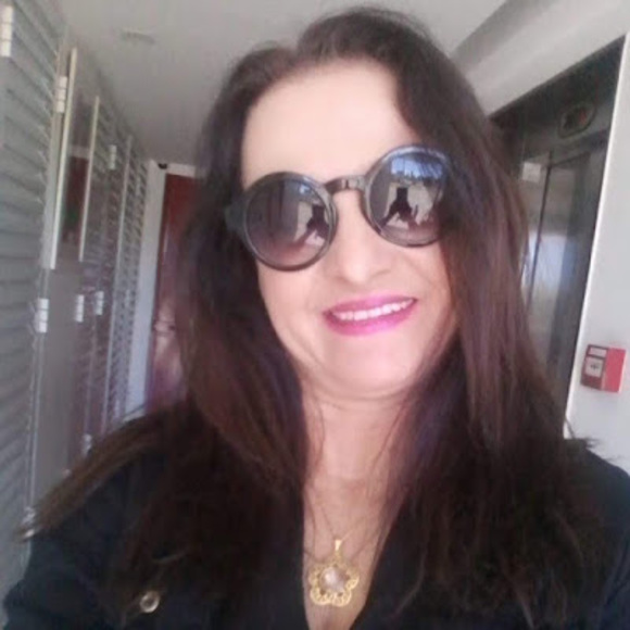 Profile Picture of Antonia pereira Pereira (@antonia261265) on Poshmark