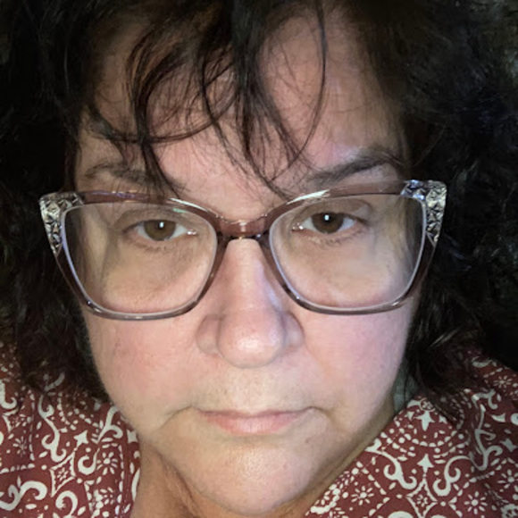 Profile Picture of Ann Jimenez (@annjimenez362) on Poshmark