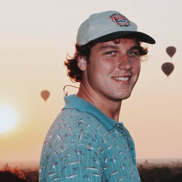 Profile Picture of Wren Mcfadden (@wrenmcfadden) on Poshmark