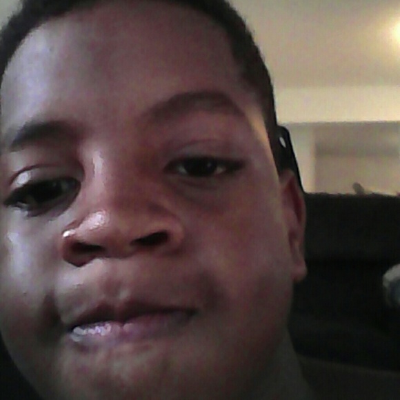 Profile Picture of Eric Williams (@ejsolsa) on Poshmark