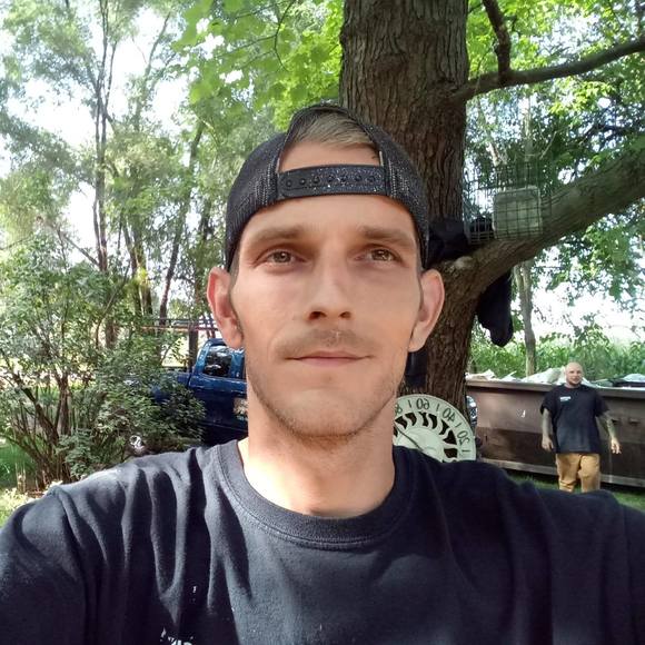 Profile Picture of Andrew Deck (@adeck9980) on Poshmark