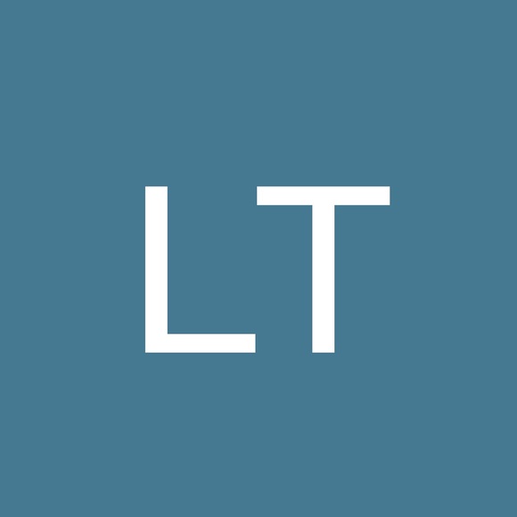 Profile Picture of Lynn Tacker (@lmt1325) on Poshmark