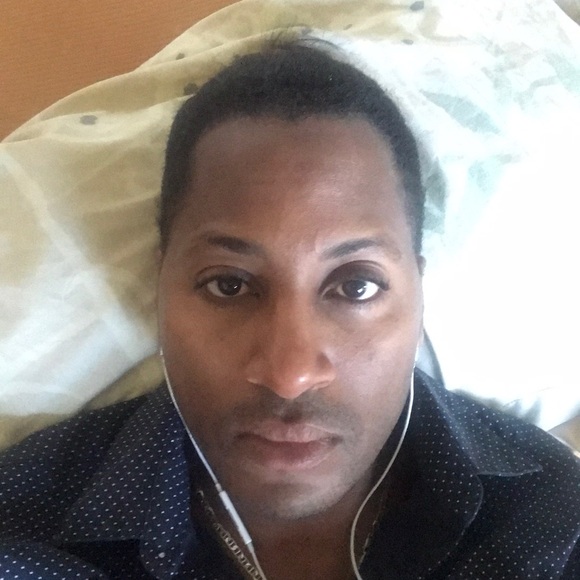 Profile Picture of Hemish Gervis (@spiceboy201) on Poshmark