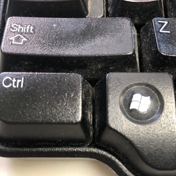 Lobsang Thupten - Poshmark Profile Picture of Lobsang Thupten (@lobsang295) on Poshmark