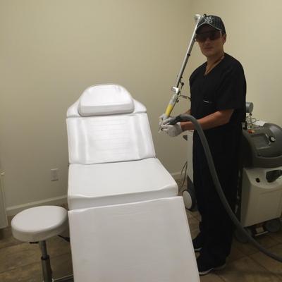 Profile Picture of Mike Fade Your Tat (@FadeTat) on Twitter