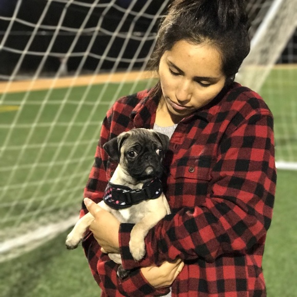 Profile Picture of Mirella Jimenez (@mirellaj) on Poshmark