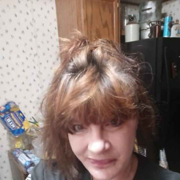 Diane Shireman - Poshmark Profile Picture of Diane Shireman (@dianeshireman67) on Poshmark