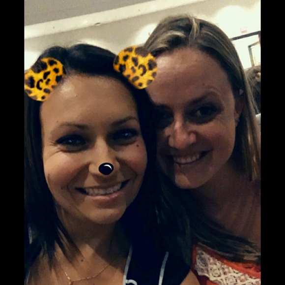 Profile Picture of Tacey Ondash (@tacey8604) on Poshmark