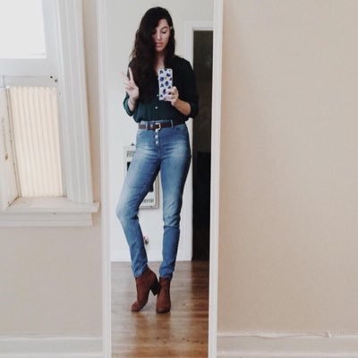 Profile Picture of Kelley Barton (@@KBRlovelife) on Twitter