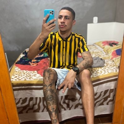 Profile Picture of 𝕷𝖊𝖔𝖓𝖆𝖗𝖉𝖔 𝕽𝖎𝖇𝖊𝖎𝖗𝖔 (@06_Coelho) on Twitter