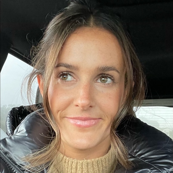 Profile Picture of Audrey Deneffe (@audreydeneffe) on Poshmark