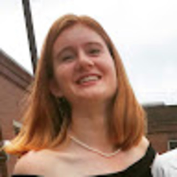 Profile Picture of Lily Peters (@lilypeters681) on Poshmark